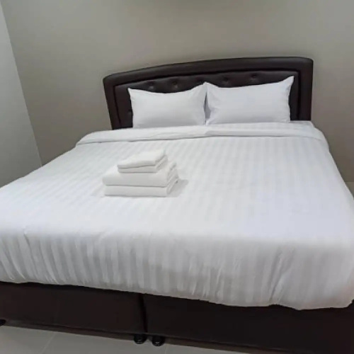 V2 hotel