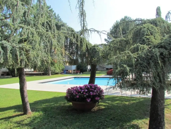 Studio With Direct Access to the Pool