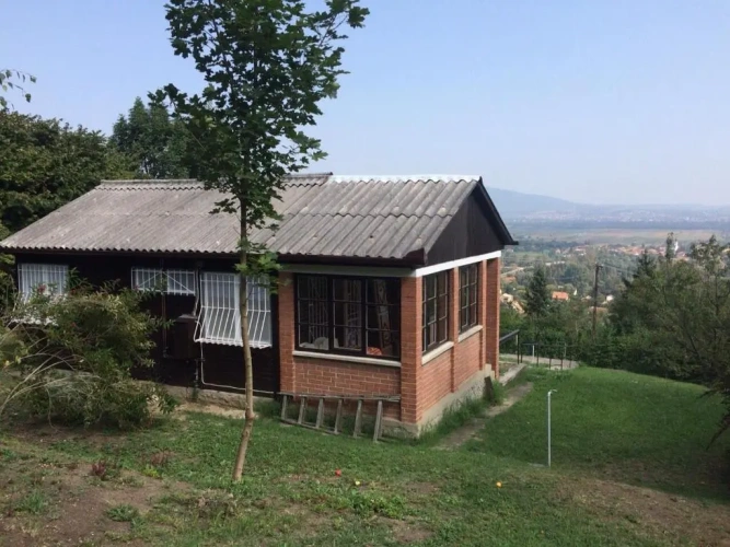 2 Bedrooms Cottage