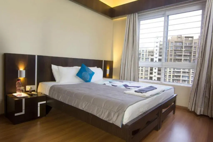 Amanora Service Apartment