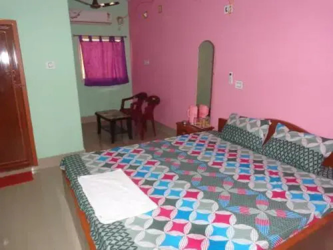 Emarald Inn