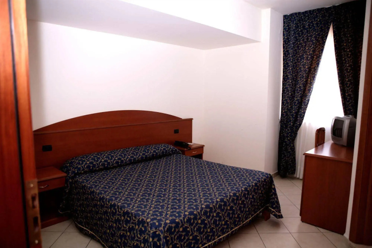 Hotel Castelmonardo