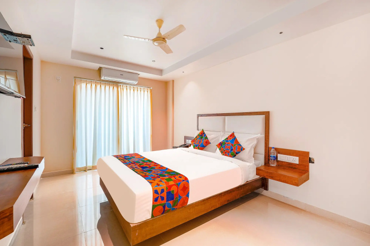 Fabhotel Phoenix Brookfield