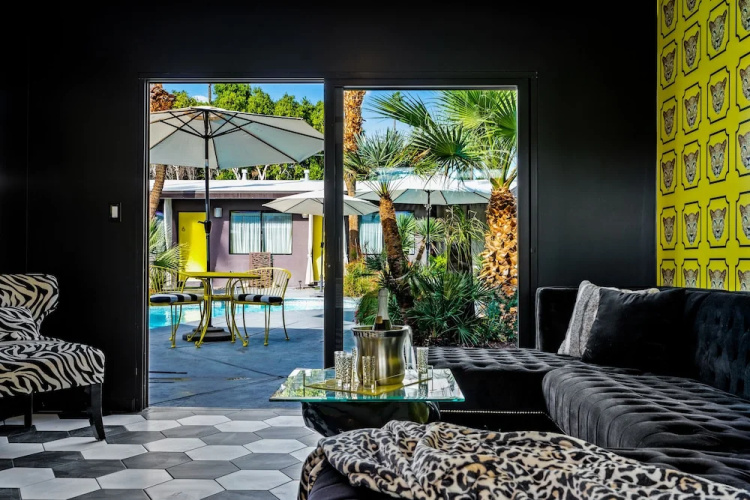 Avanti Hotel
