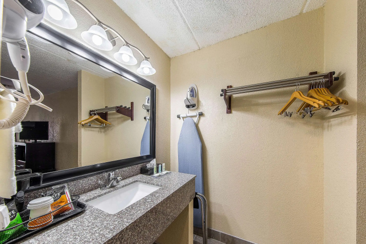 Quality Inn Forest City