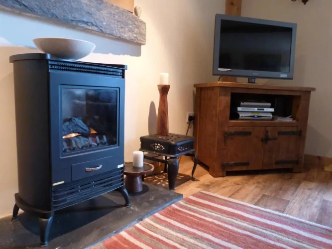 3 Bedrooms Cottage