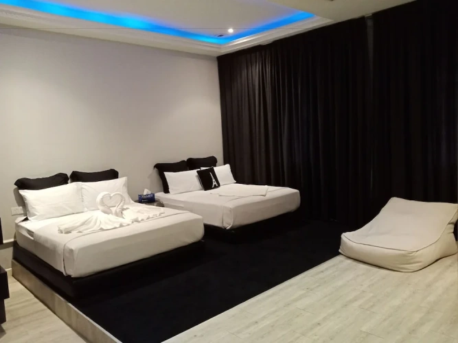 Executive Quadruple Suite