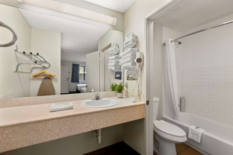 Good Nite Inn Calabasas photo 11