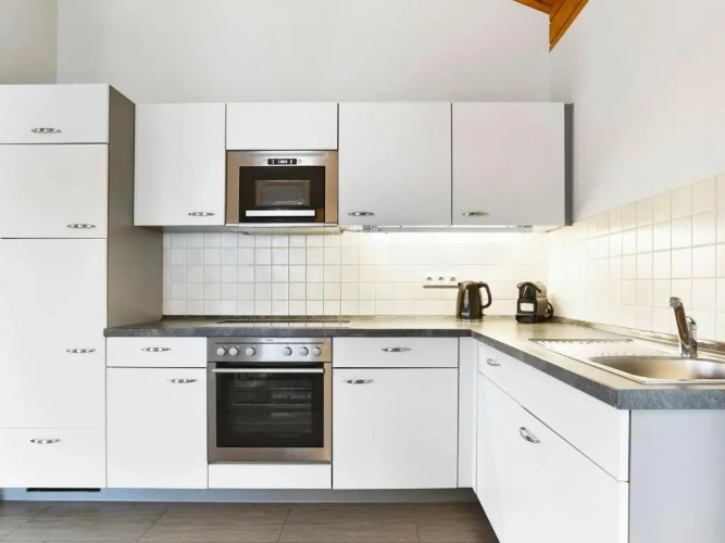 5 Bedrooms Bungalow