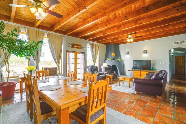 3 Bedrooms Cottage