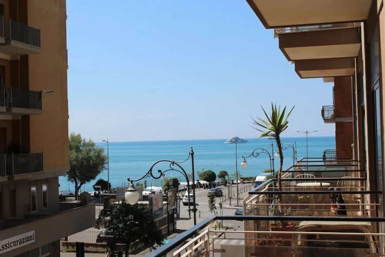 Deluxe Double room with balcony and with sea view
