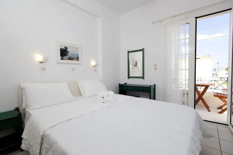Kontogoni Rooms