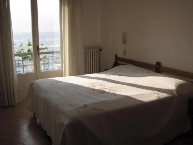 Standard Double room with lake view