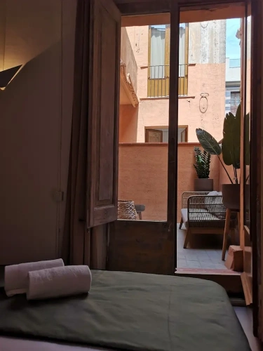 2 Bedrooms Deluxe Apartment