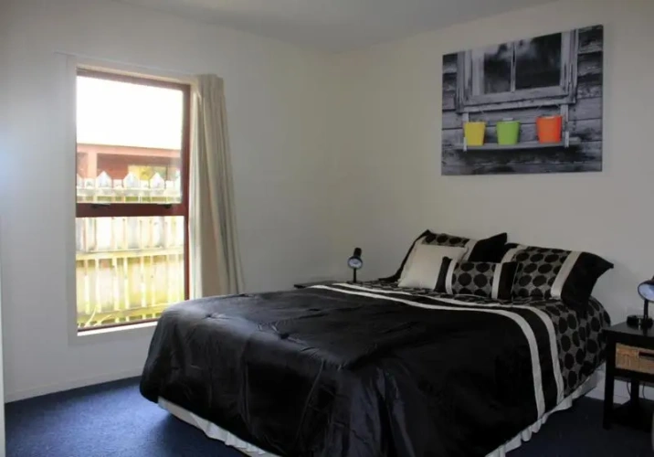 3 Bedrooms Cottage