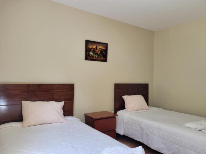 3 Bedrooms Apartment