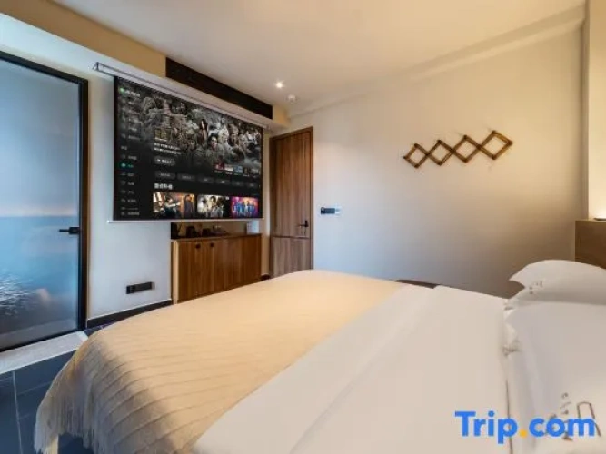Standard Double room with balcony and with city view