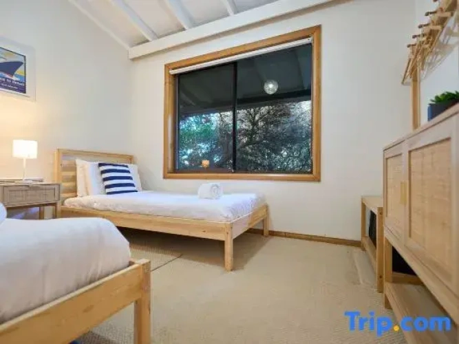 3 Bedrooms Cottage