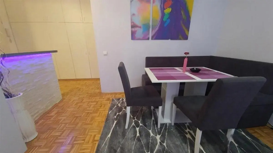 Ivn Apartment