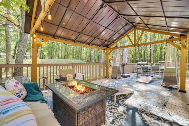 4 Bedrooms Cottage