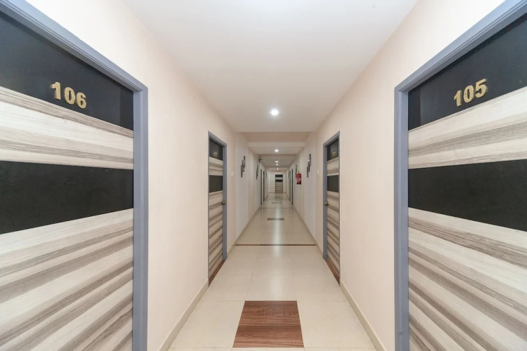 OYO 14872 Annamalai Residency