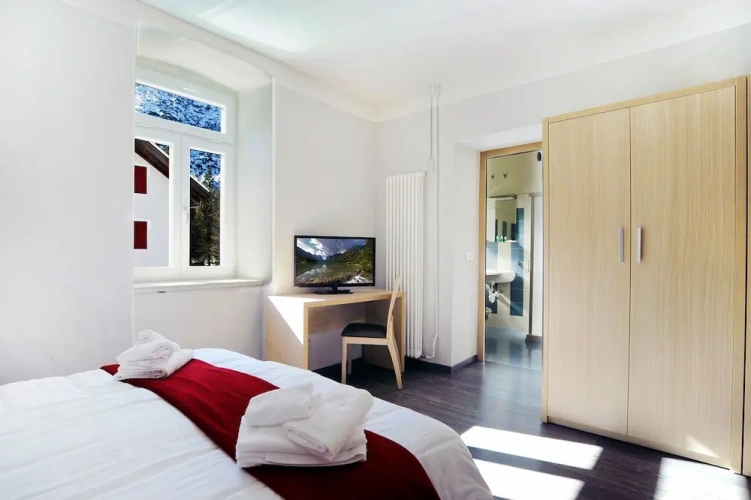 2 Bedrooms Standard Family room