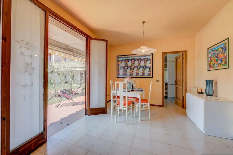 Cinzia Apartment Front Beach