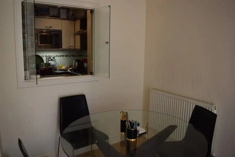 Vibrant 1 Bedroom Flat In Farringdon