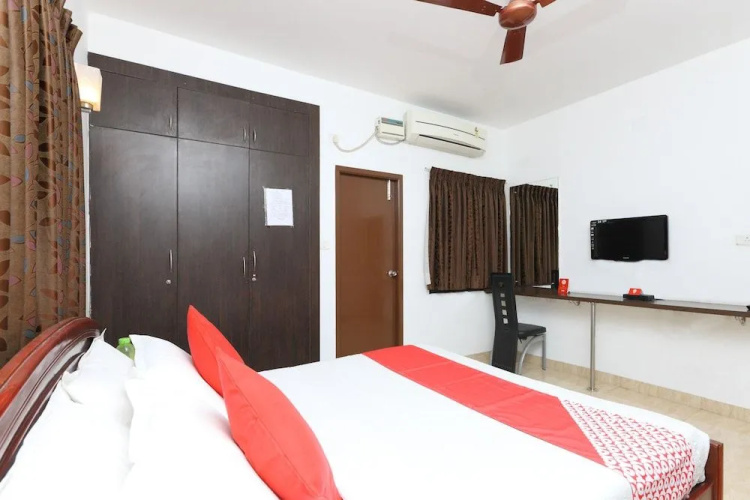 SilverKey Executive Stays 20005 Karappakam