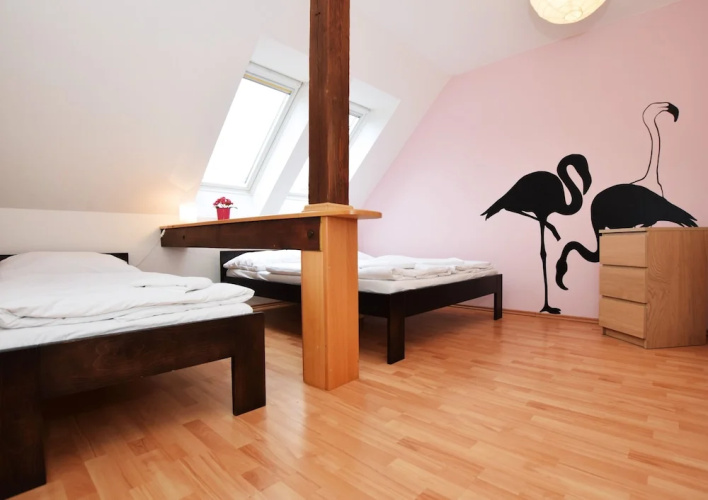 Flamingo Apartments