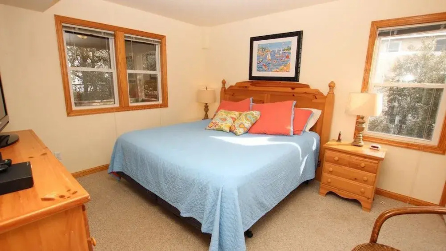 Black Dog - 5 Br Home