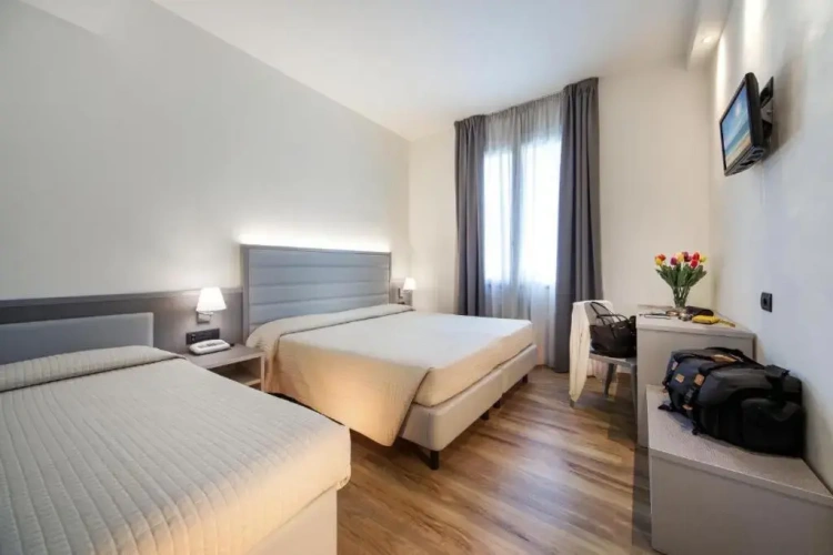 Superior Quadruple room
