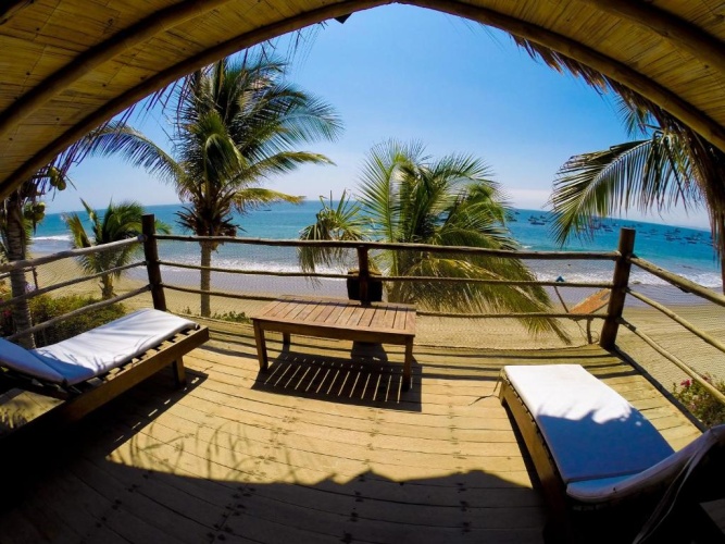 Bungalow with balcony and with view