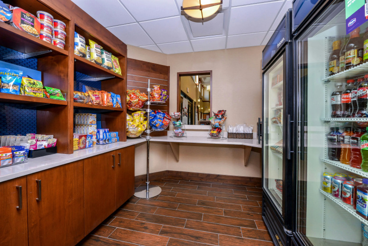 Hampton Inn & Suites Boulder-North photo 14