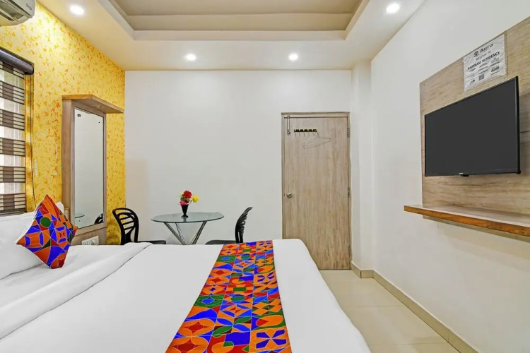 Fabhotel Rajdhani Residency