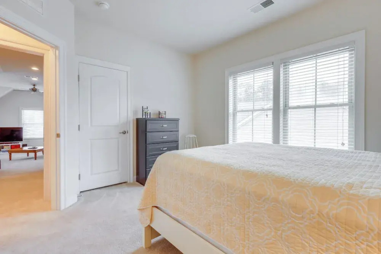 Shuttle to Beach: 'shore Thing' Home in Ocean View