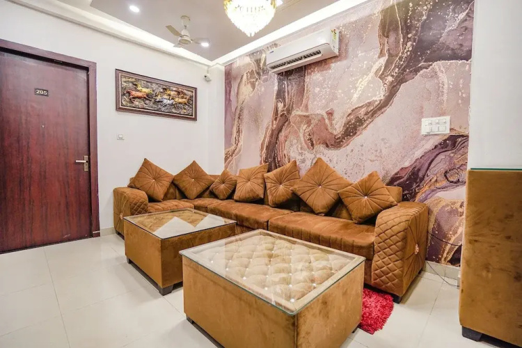 Fabhotel Ts Inn