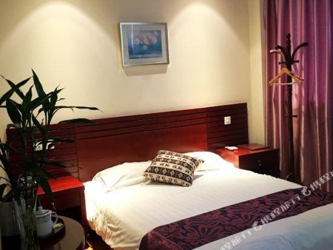 Jiayi Holiday Hotel