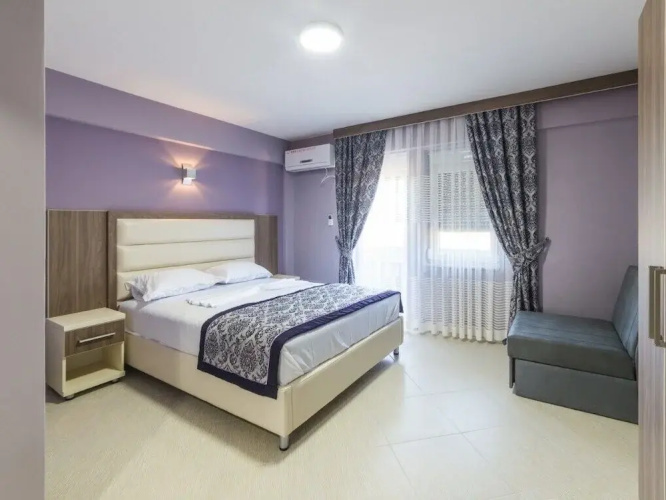 EMERALD Hotel