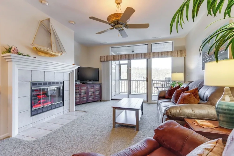 3 Bedrooms Apartment