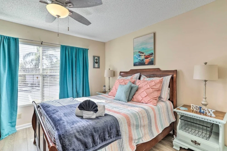 2 Bedrooms Apartment