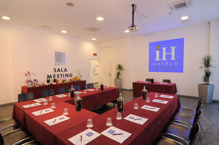 IH Hotels Milano Lorenteggio photo 31
