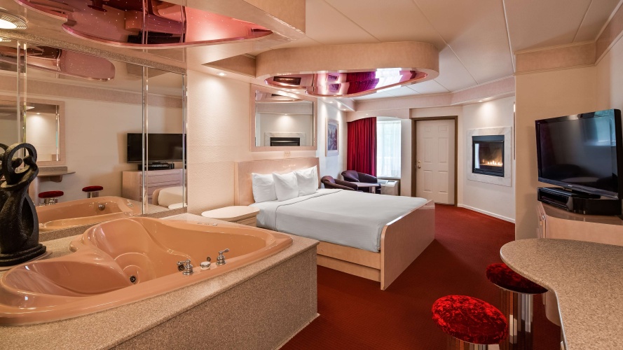 Deluxe Double Suite