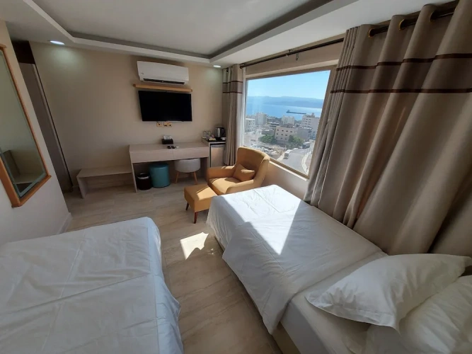 Standard Quadruple Family room with sea view