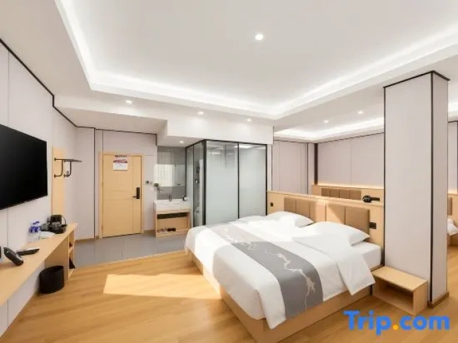 Luxury Suite