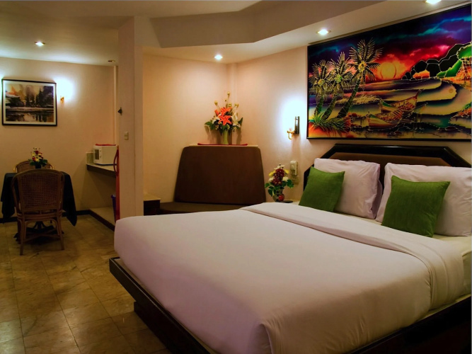 Paradise Inn
