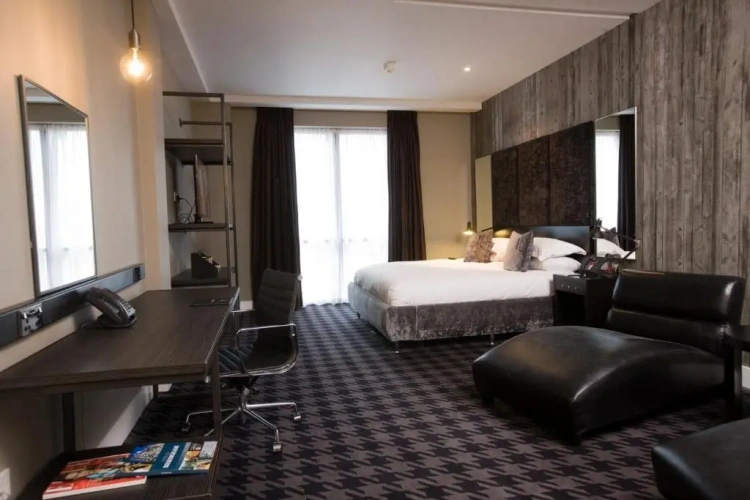 Deluxe Double Club room