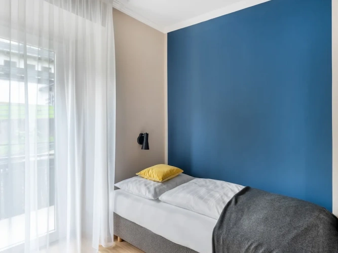 Standard Twin room with balcony
