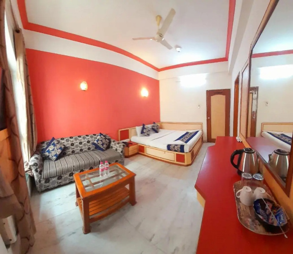 Hotel Indore Palace