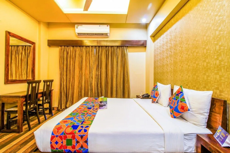 FabHotel Tavisha Villa